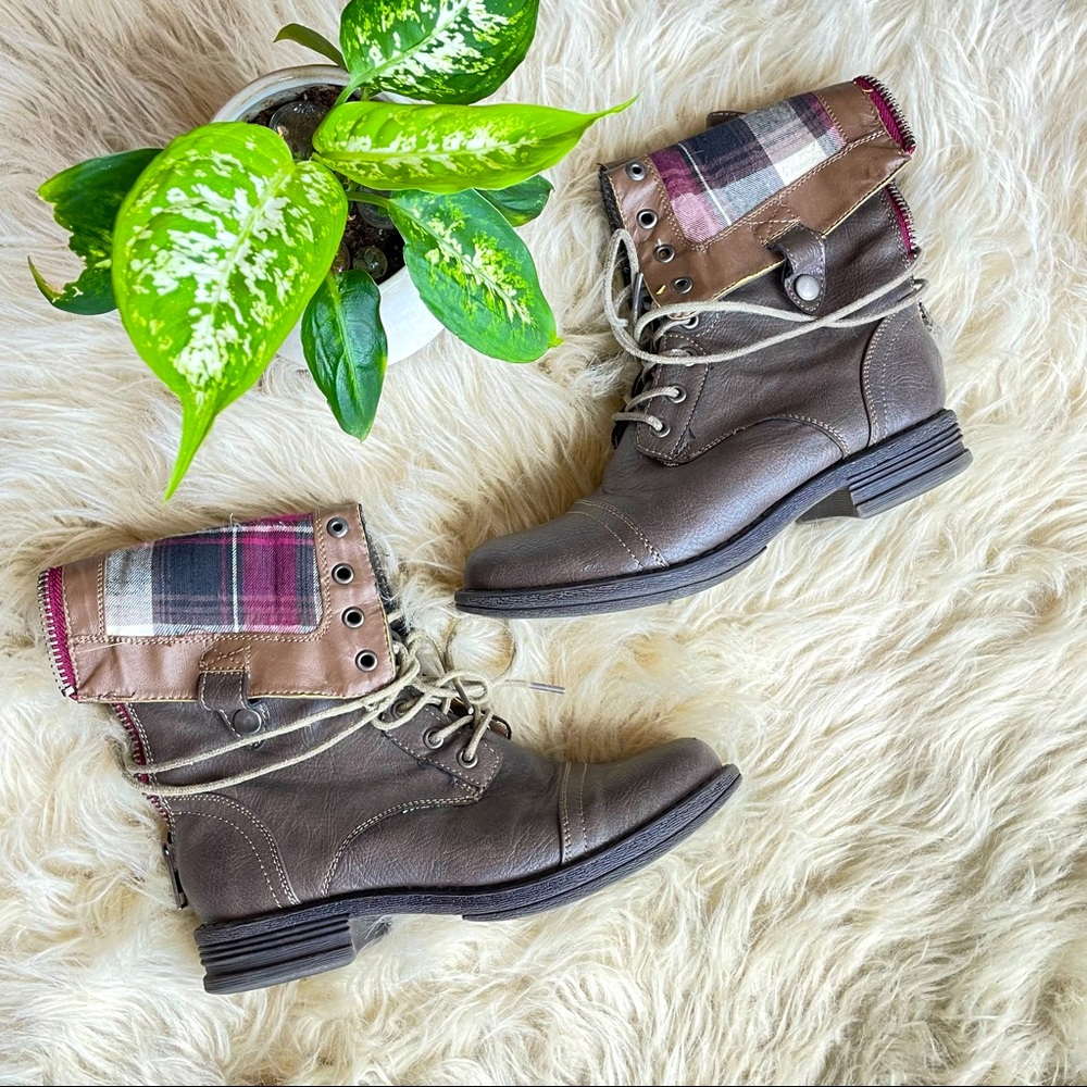 Cathy Jean Brown/Plaid Lace-up Boots